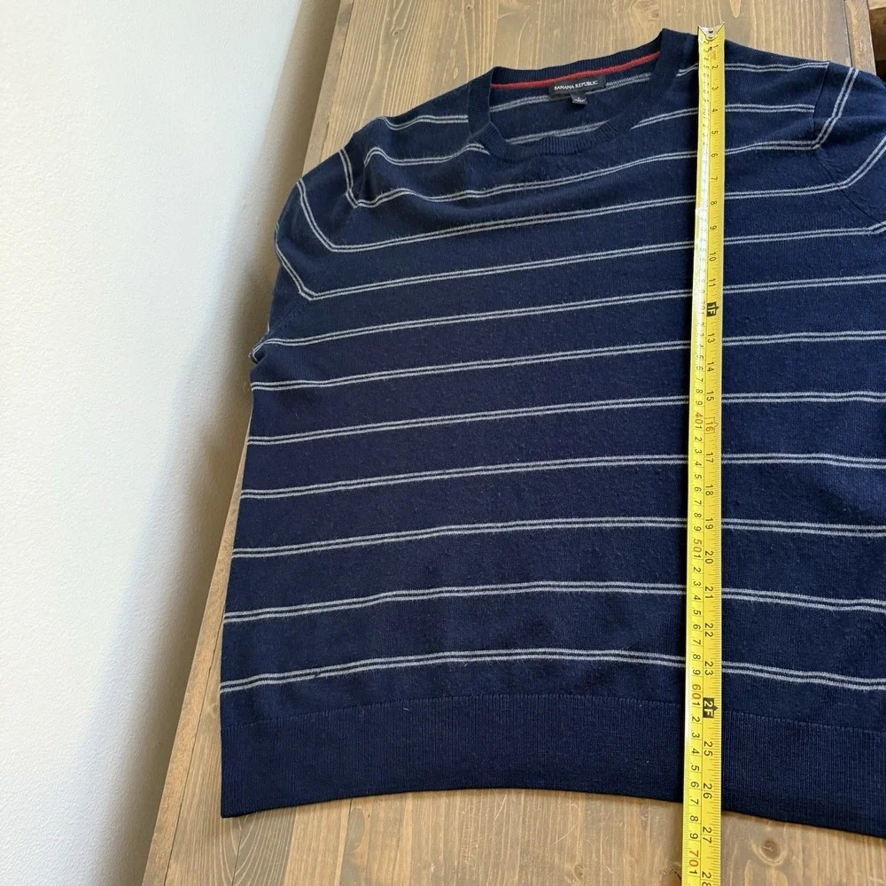 J. Crew Men's‎ Large Navy Blue Grey Stripe Merino Wool Blend Long Sleeve Sweater